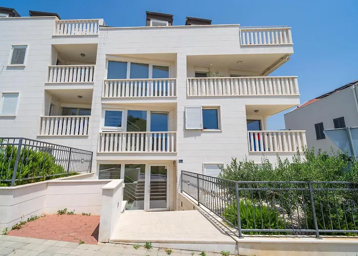 Marlo With Views On The Adriatic! *