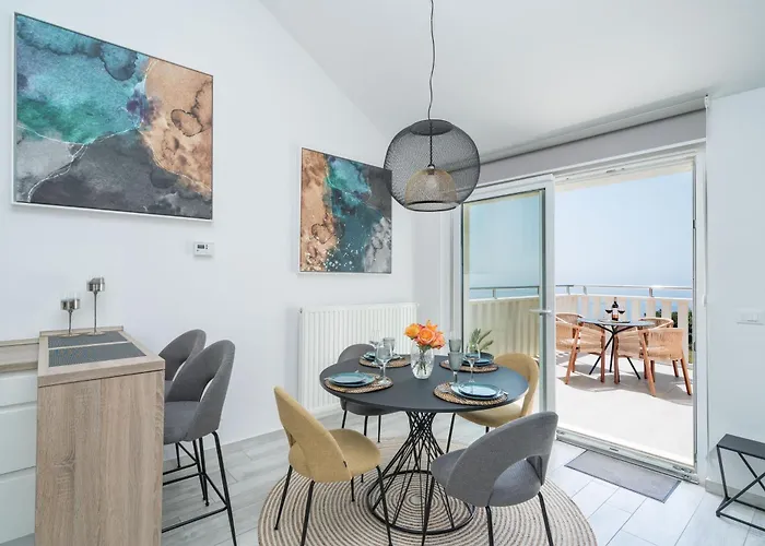 Marlo With Views On The Adriatic! Apartament *