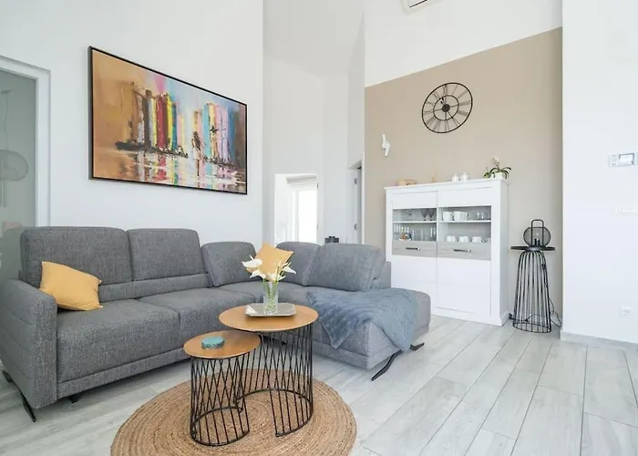 Marlo With Views On The Adriatic! *