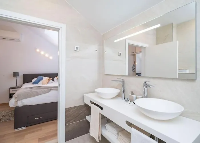 Marlo With Views On The Adriatic! Apartament *