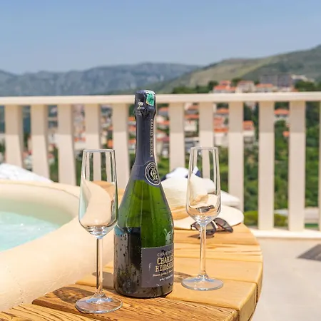 Marlo With Views On The Adriatic! *