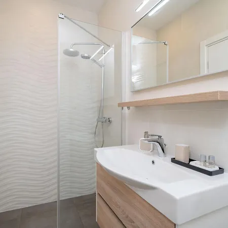 Marlo With Views On The Adriatic! Ντουμπρόβνικ